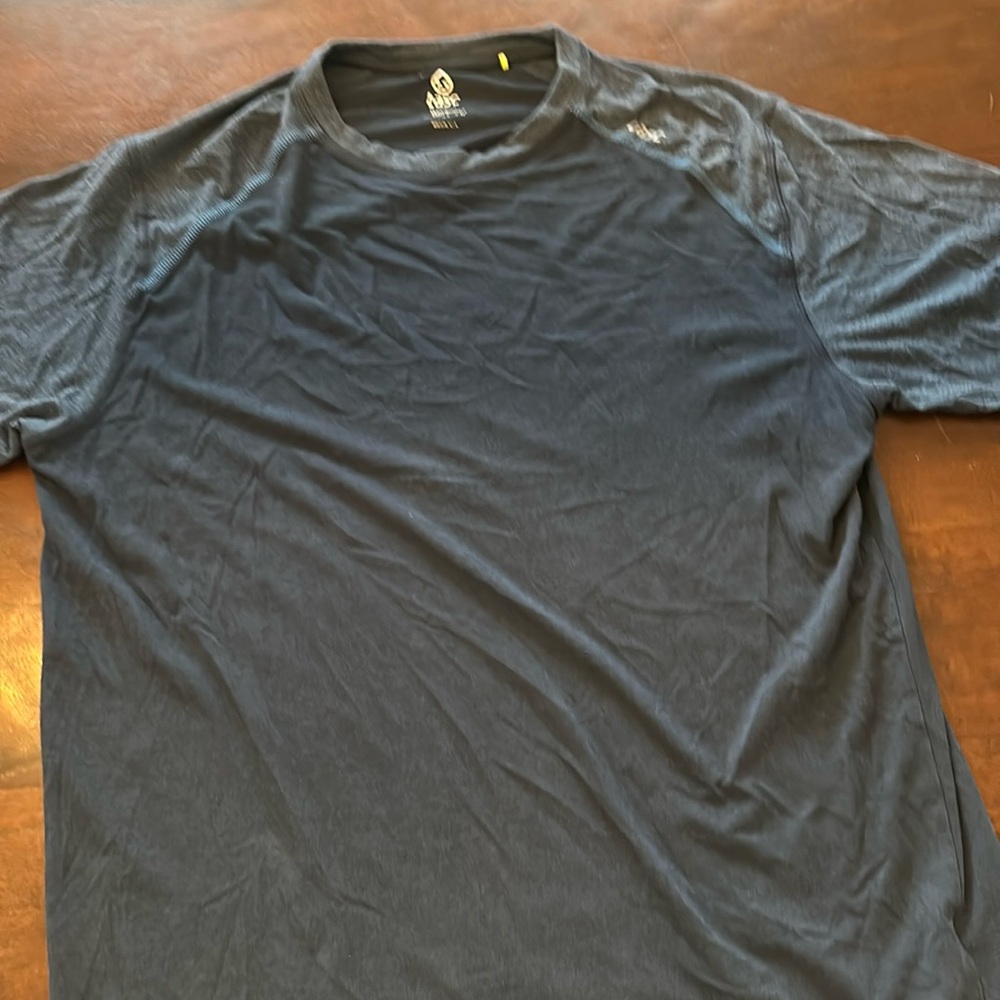 TASC two tone tee-large